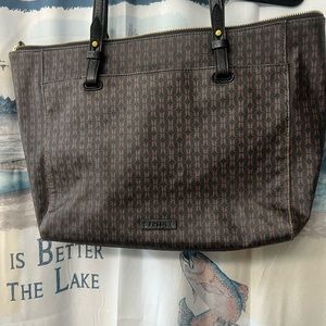 Fossil tote
